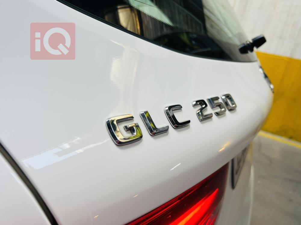 مرسيدس بنز GLC